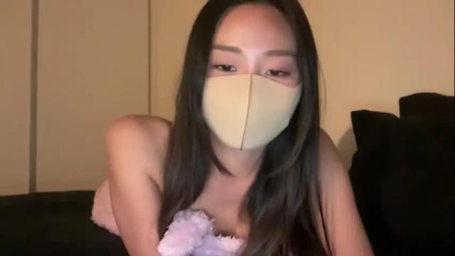 Image 11 of yukilovesjojo Stream on Chaturbate on 1 month ago