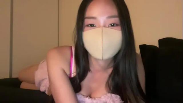 Image 12 of yukilovesjojo Stream on Chaturbate on 1 month ago