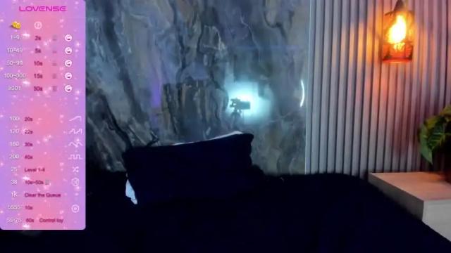Image 11 of yula_saldarriaga Stream on Chaturbate on 15 months ago