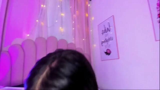 Image 6 of yula_saldarriaga Stream on Chaturbate on 14 months ago