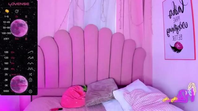 Thumbnail 1, yula_saldarriaga's Stream at Chaturbate, 14 months ago