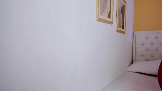 Image 8 of yuli_cardona_ Stream on Chaturbate on 2 months ago
