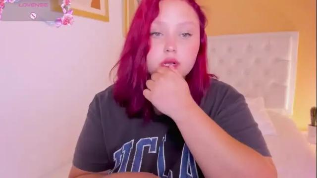 Image 3 of yuli_cardona_ Stream on Chaturbate on 2 months ago