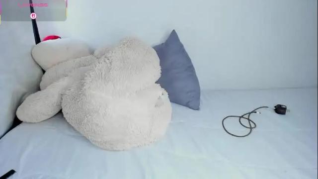 Thumbnail 2, yuli_cardona_'s Stream at Chaturbate, 1 month ago