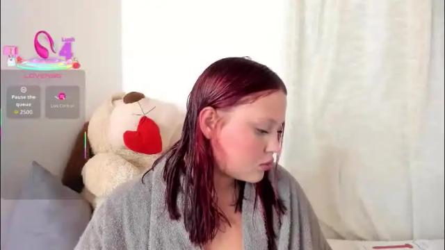 Thumbnail 1, yuli_cardona_'s Stream at Chaturbate, 1 month ago