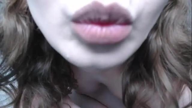 Image 7 of yulia_electric Stream on Chaturbate on 7 months ago