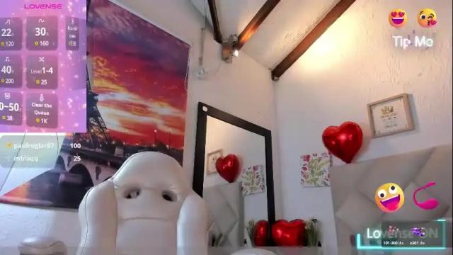 Image 3 of yuliana_milleer Stream on Chaturbate on 12 days ago