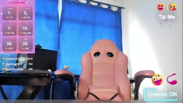 Image 12 of yuliana_milleer Stream on Chaturbate on 9 days ago
