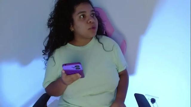 Image 10 of yulissa18 Stream on Chaturbate on 24 days ago
