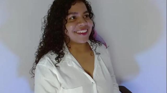 Image 10 of yulissa18 Stream on Chaturbate on 13 days ago