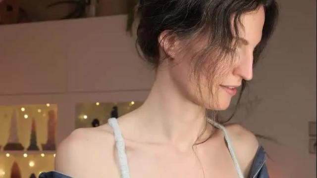 Image 12 of yulladao Stream on Chaturbate on 2 days ago