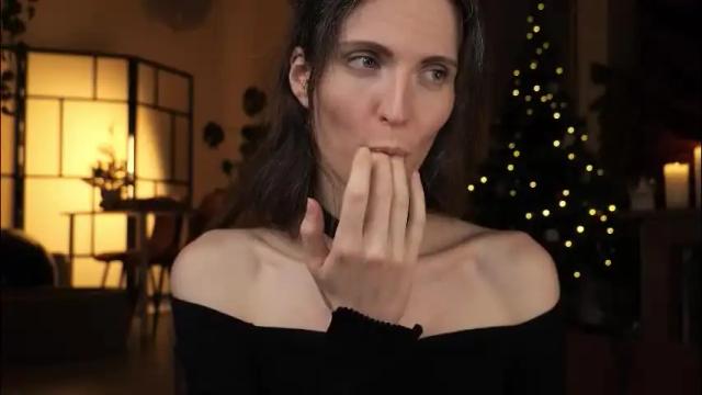 Image 2 of yulladao Stream on Chaturbate on 1 month ago