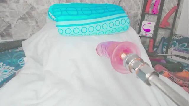 Image 2 of yullly_ Stream on Chaturbate on 2 months ago