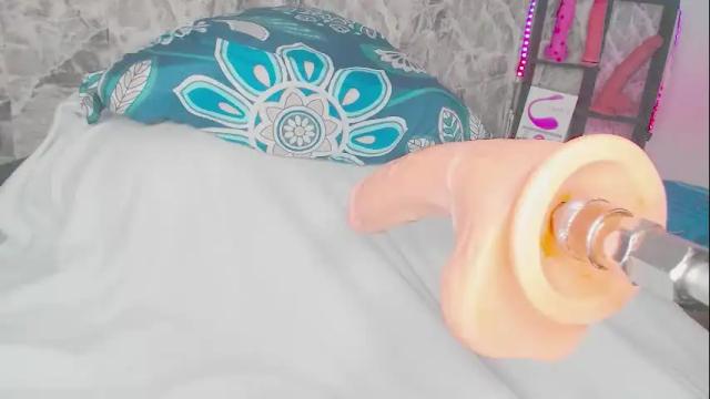 Image 8 of yullly_ Stream on Chaturbate on 1 month ago