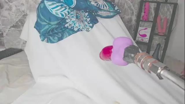 Image 6 of yullly_ Stream on Chaturbate on 19 days ago