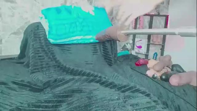 Image 8 of yullly_ Stream on Chaturbate on 7 months ago