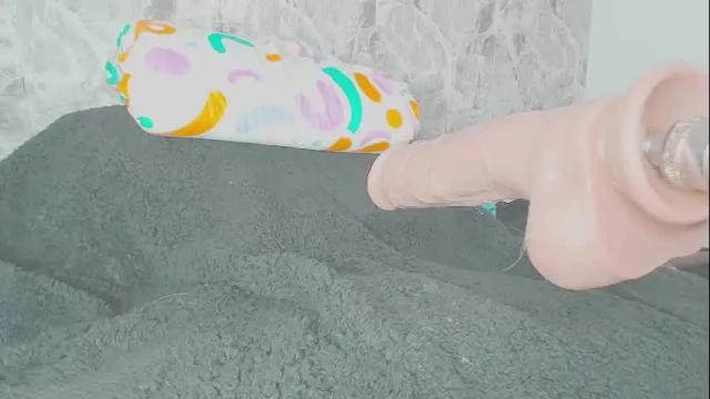 Image 2 of yullly_ Stream on Chaturbate on 6 months ago