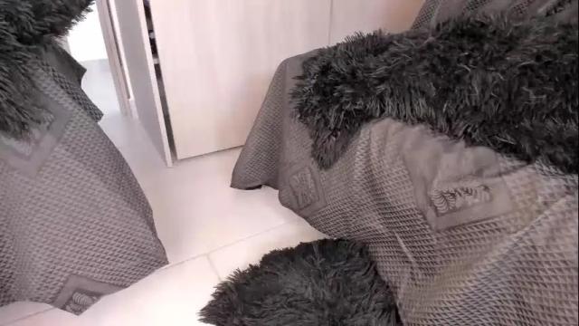 Image 8 of yulxx Stream on Chaturbate on 1 month ago