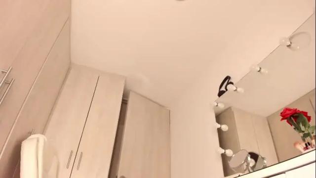 Image 3 of yuly_terann_ Stream on Chaturbate on 2 months ago