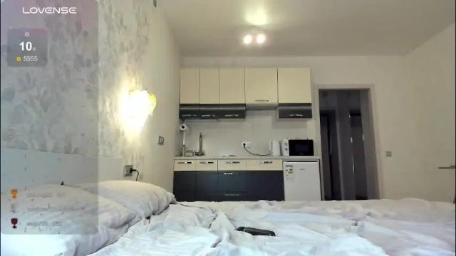 Image 4 of yuly_terner Stream on Chaturbate on 1 month ago