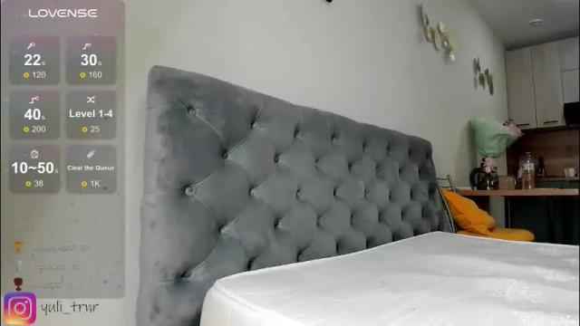 Image 11 of yuly_terner Stream on Chaturbate on 17 days ago