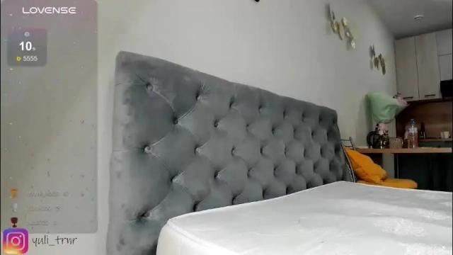 Image 12 of yuly_terner Stream on Chaturbate on 17 days ago