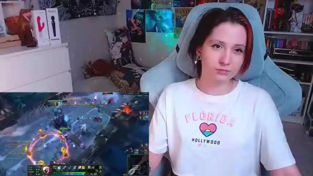 Image 12 of yum_neko_chan Stream on Chaturbate on 13 months ago