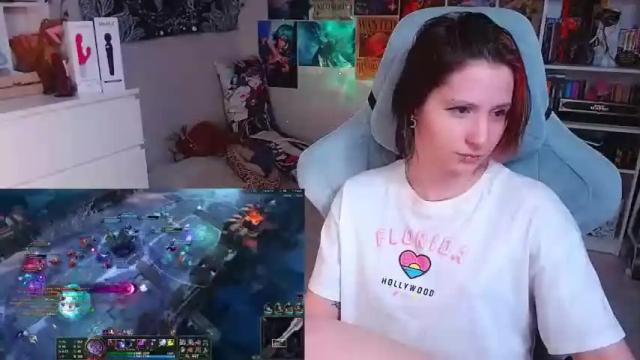 Image 8 of yum_neko_chan Stream on Chaturbate on 13 months ago