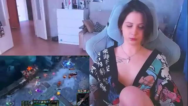 Image 3 of yum_neko_chan Stream on Chaturbate on 3 months ago