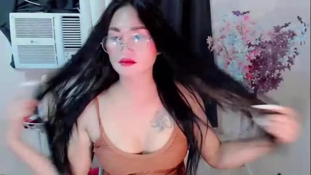 Image 3 of yumee_doll Stream on Chaturbate on 1 month ago