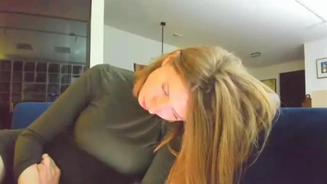 Image 12 of yumiandwolf Stream on Chaturbate on 14 months ago