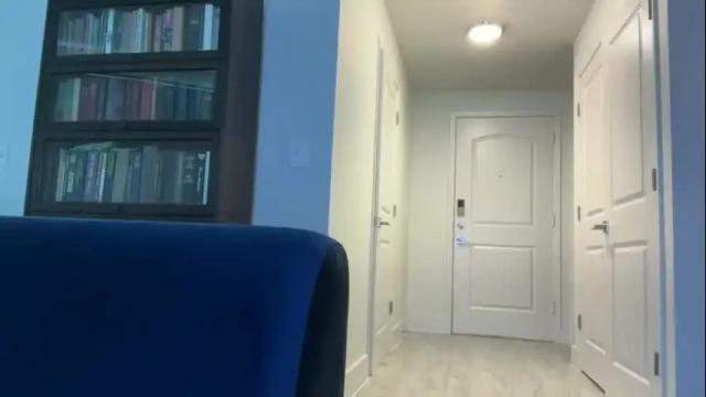 Image 11 of yumiandwolf Stream on Chaturbate on 8 days ago