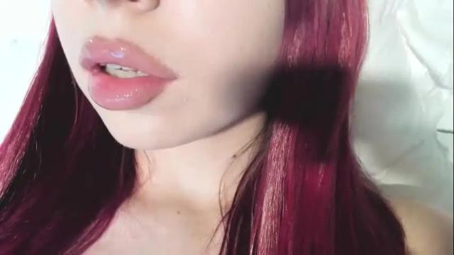 Image 4 of yumm__ Stream on Chaturbate on 2 days ago