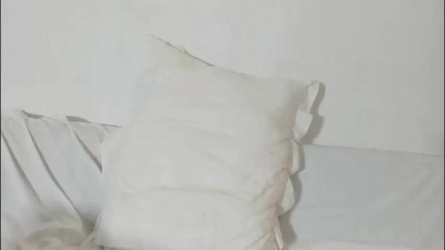 Image 11 of yumm__ Stream on Chaturbate on 2 months ago