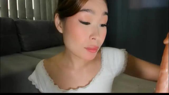 Thumbnail 2, yummi_kim's Stream at Chaturbate, 1 month ago