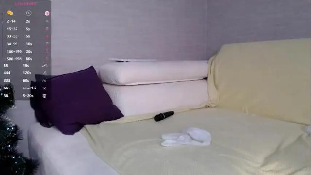 Image 3 of yummy_blonde Stream on Chaturbate on 21 days ago