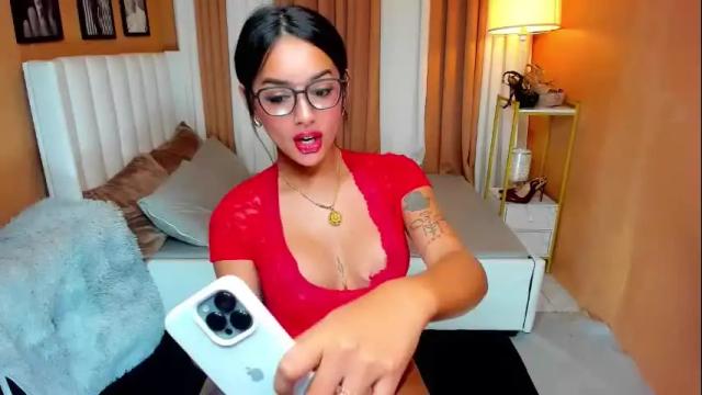 Image 11 of yummyrenalyn Stream on Chaturbate on 1 month ago