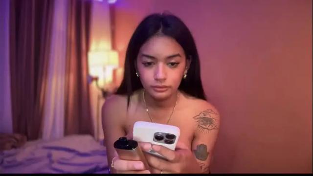Image 7 of yummyrenalyn Stream on Chaturbate on 21 days ago