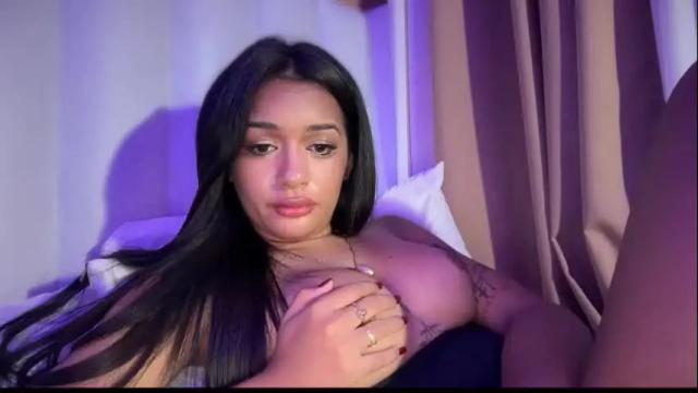 Image 11 of yummyrenalyn Stream on Chaturbate on 4 days ago