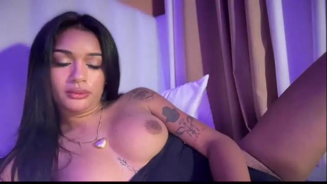 Image 4 of yummyrenalyn Stream on Chaturbate on 4 days ago