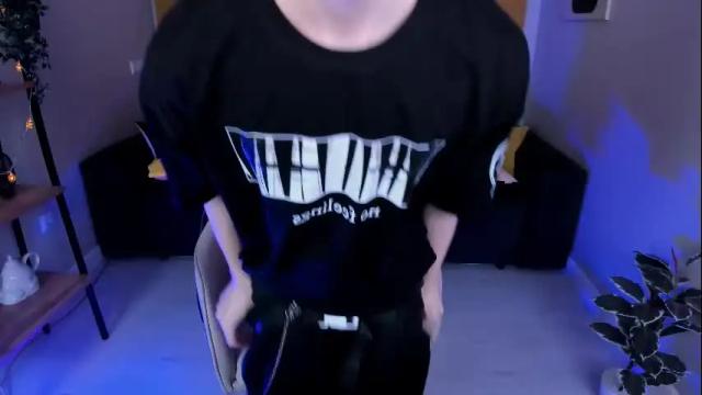Image 2 of yun_glas Stream on Chaturbate on 14 days ago