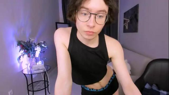 Image 7 of yun_glas Stream on Chaturbate on 1 month ago