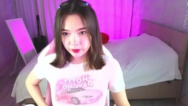 Image 2 of yuna_yakuza Stream on Chaturbate on 23 months ago