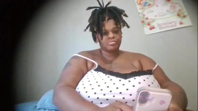 Image 7 of yungarose Stream on Chaturbate on 2 months ago