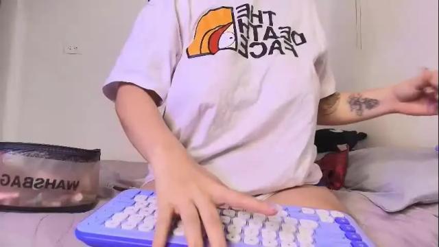 Image 4 of yungelitamor_ Stream on Chaturbate on 23 days ago