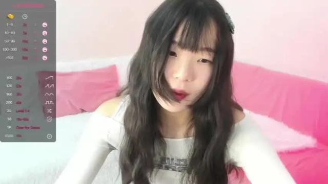 Image 1 of yuno_kim Stream on Chaturbate on 24 months ago