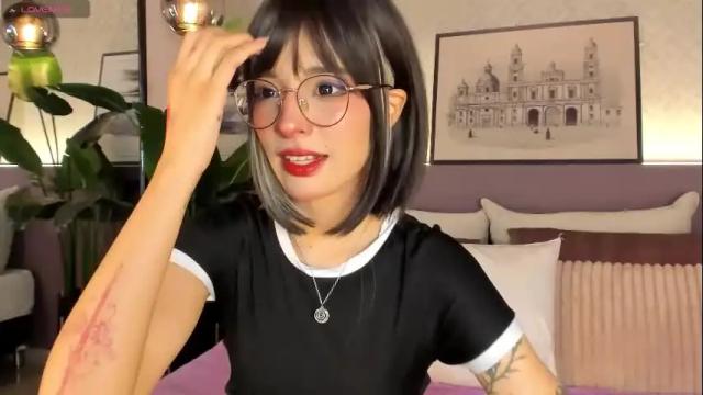 Image 2 of yuqisun Stream on Chaturbate on 1 month ago