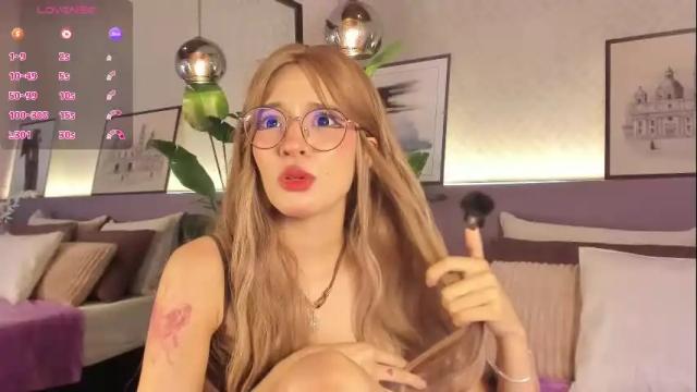 Image 10 of yuqisun Stream on Chaturbate on 1 month ago