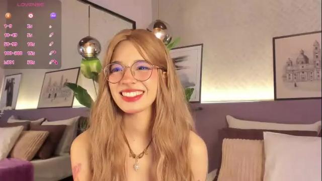 Image 8 of yuqisun Stream on Chaturbate on 1 month ago