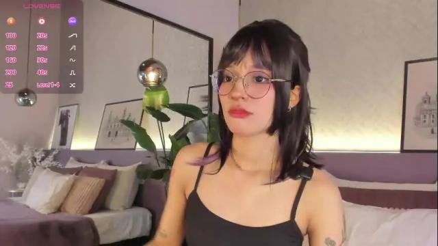 Image 10 of yuqisun Stream on Chaturbate on 1 month ago